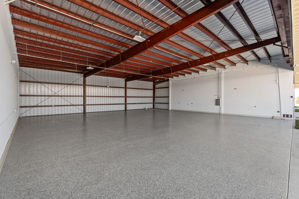 securing a custom hangar at KISM