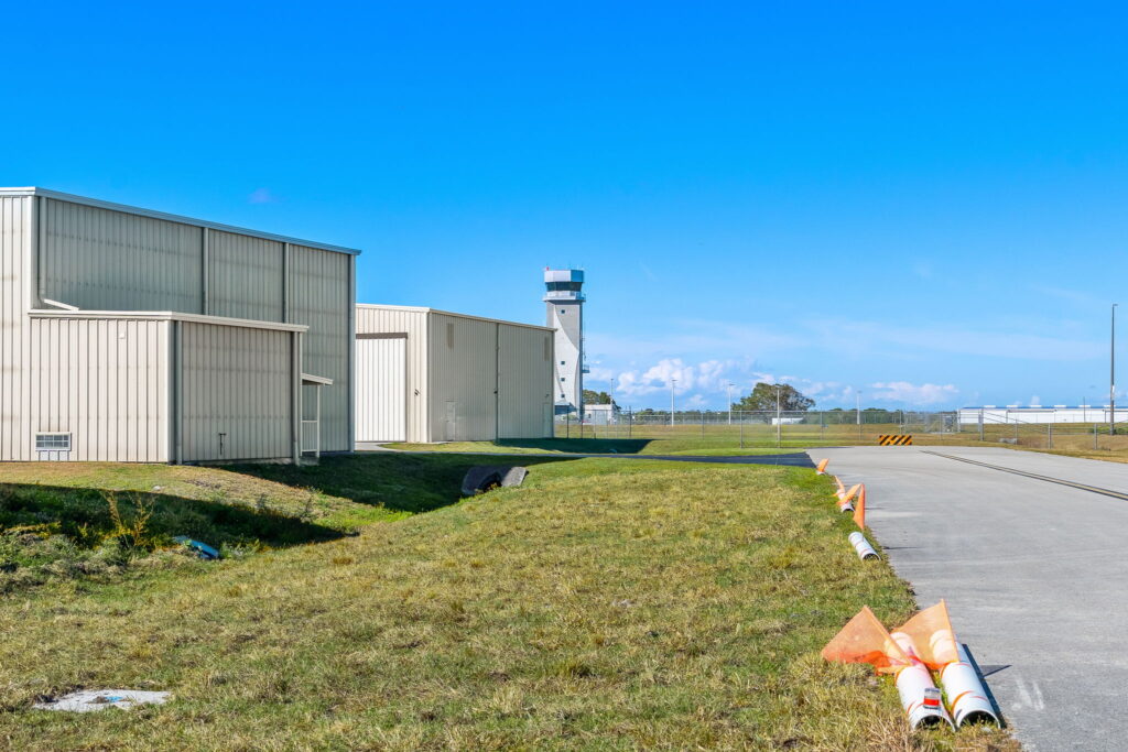 Florida aircraft hangar storage